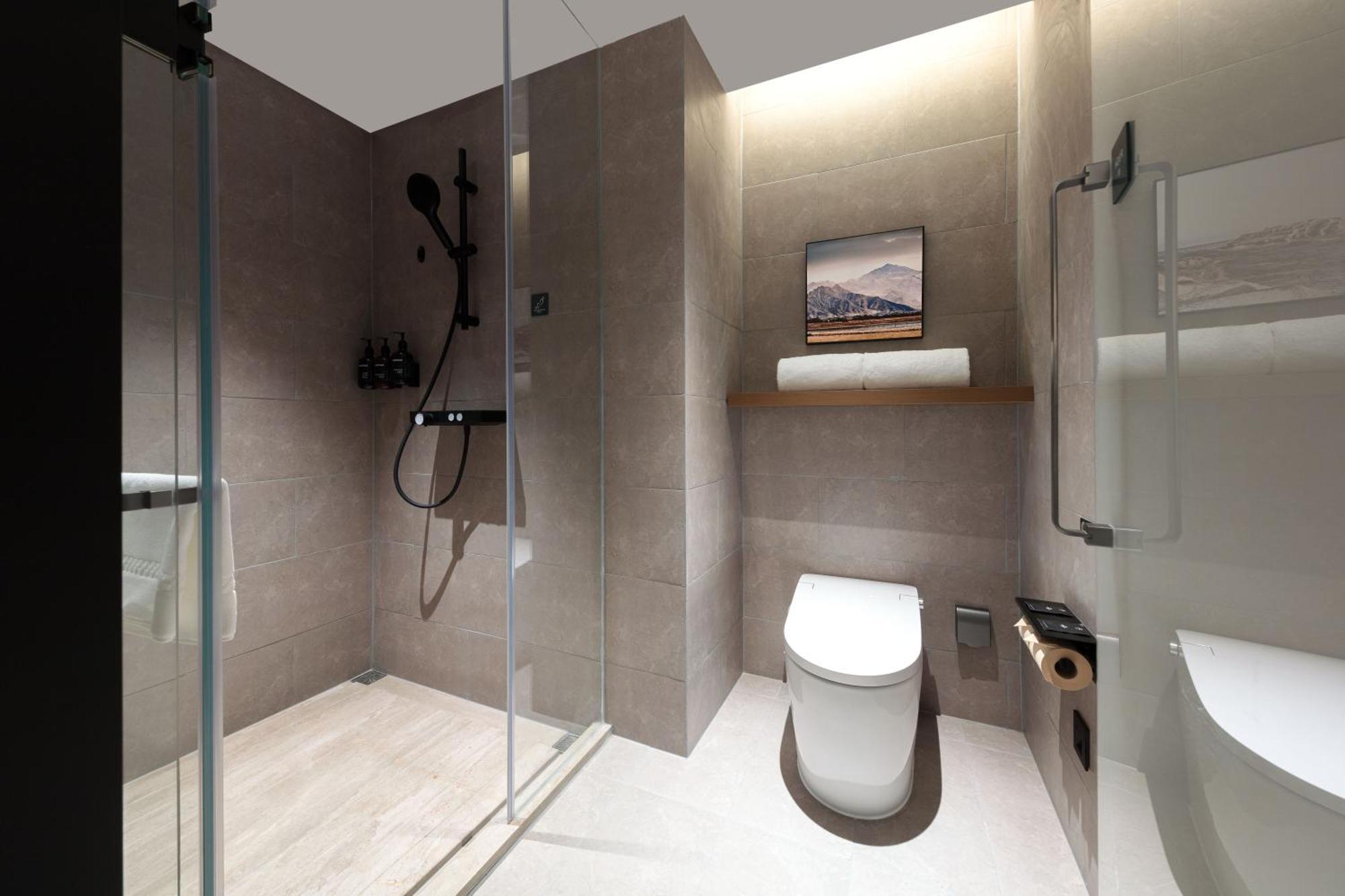 Atour People's Square Nanjing Road Pedestrian Street Hotel 4*